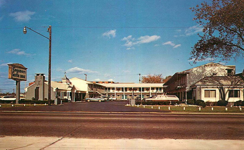 Sagamore Motor Lodge - Old Postcard